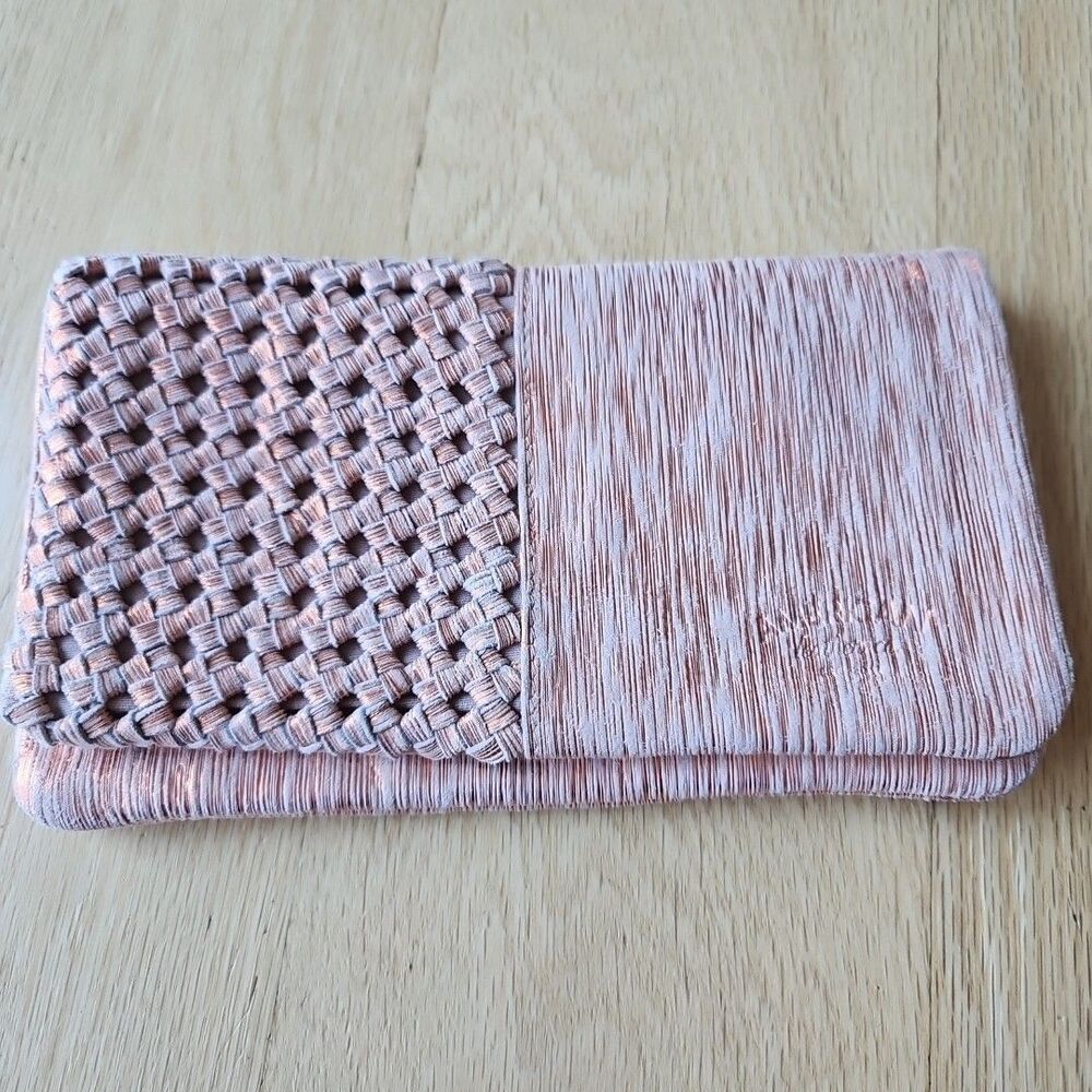 American Leather Bifold Wallet Metallic Rose Gold, Woven detail, EUC‎